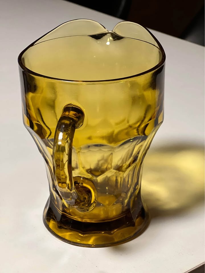Vintage Anchor Hocking Georgian Amber 7.5” Pitcher - photo 3
