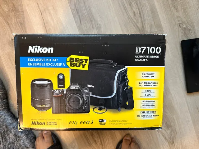 NEW Nikon D7100 DSLR Camera system thumbnail
