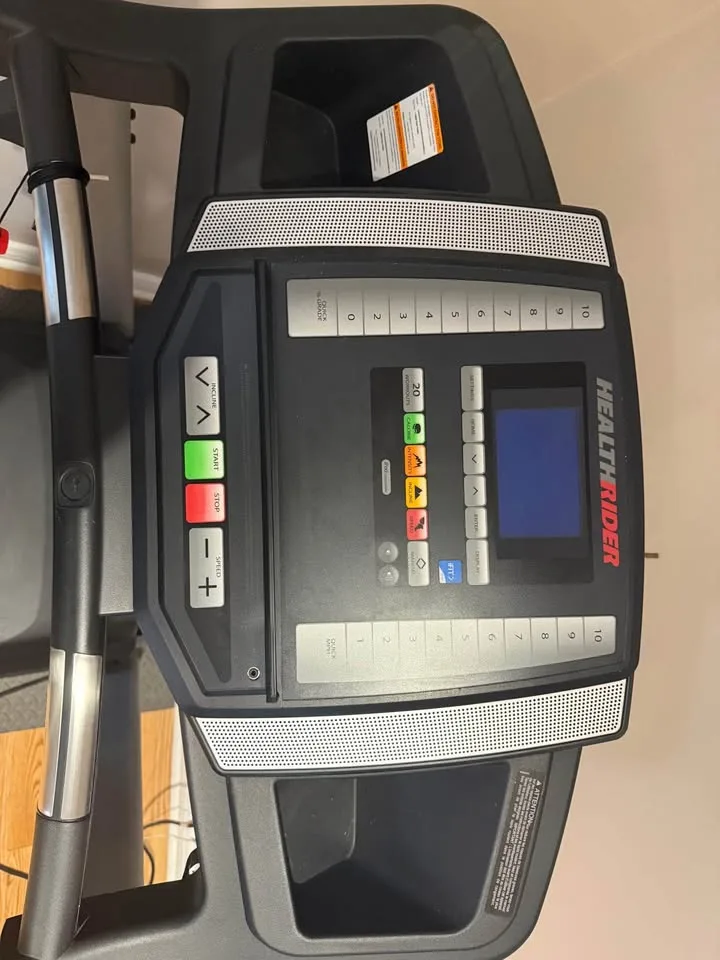 HealthRider H70t Treadmill – Excellent Condition image indicator(8)