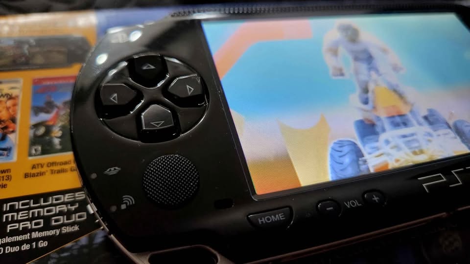 SONY PSP 1001 COMPLETE Boxed - photo 4