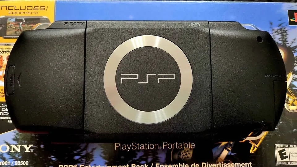 SONY PSP 1001 COMPLETE Boxed image indicator(5)