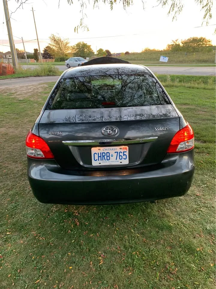 2007 Toyota Yaris image indicator(7)