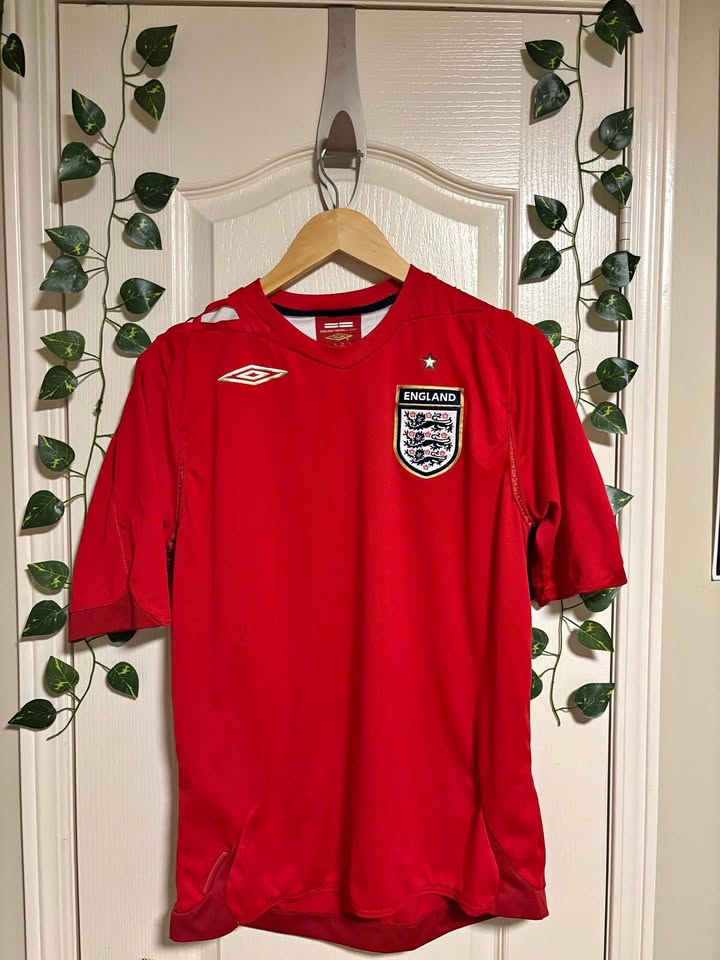 England umbro jersey vintage 2000s