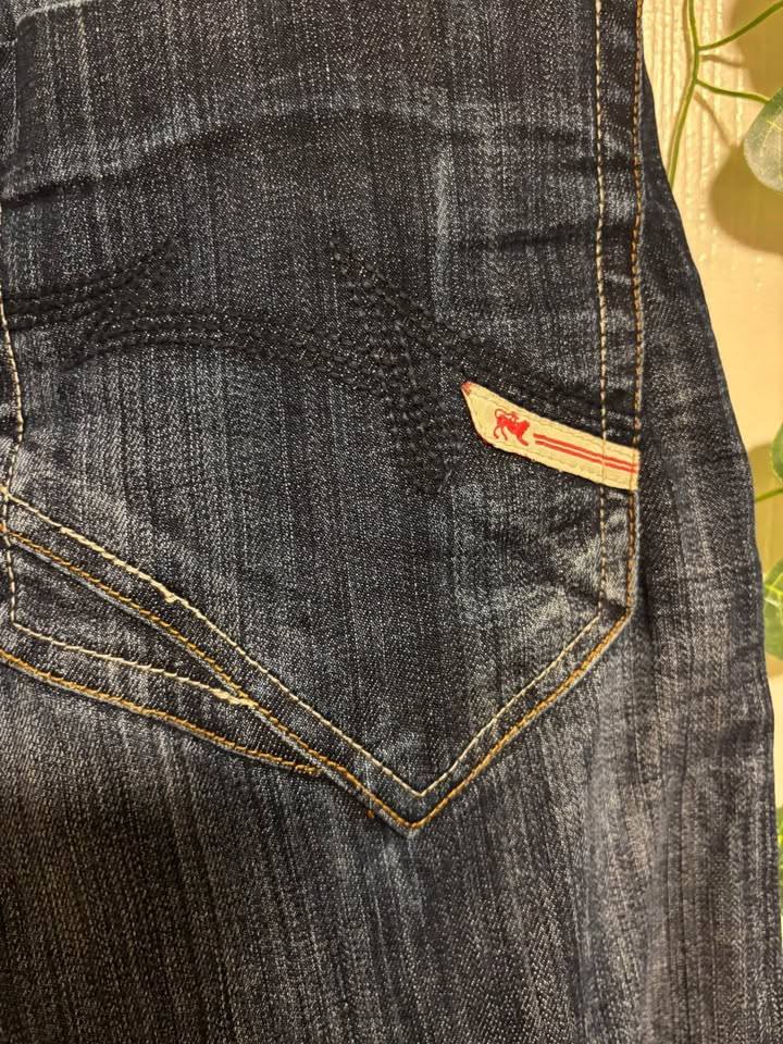 Vintage dark wash Parasuco Jeans - photo 4