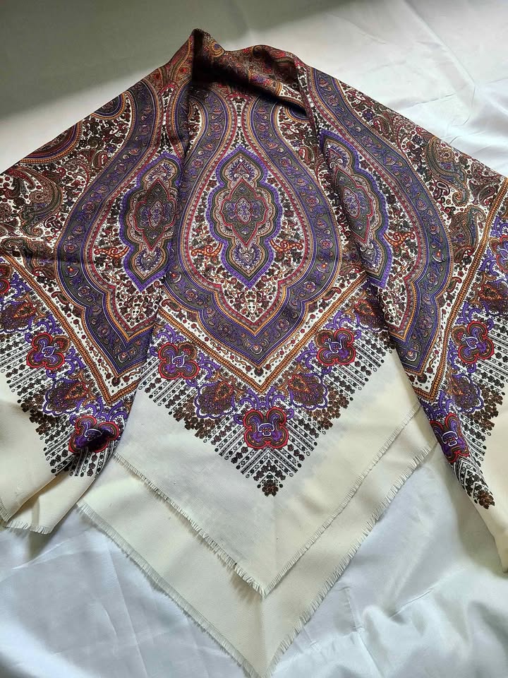 Ladies scarf