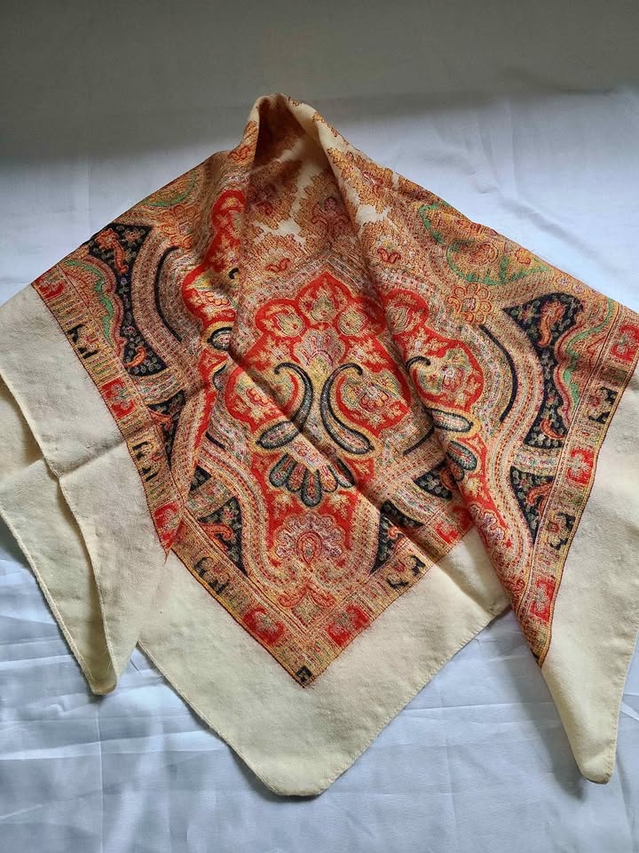 Vintage Ladies scarf