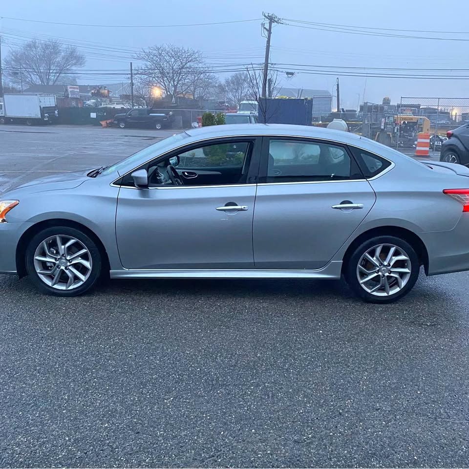 2014 Nissan Sentra · SR Sedan 4D