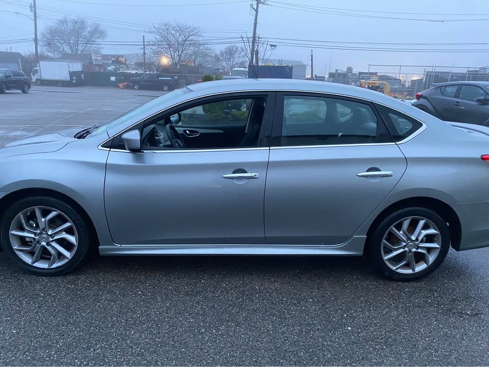 2014 Nissan Sentra · SR Sedan 4D - photo 2