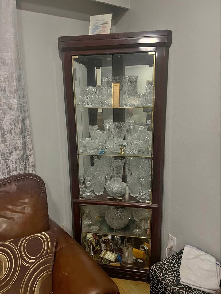 Corner Hutch/ Glass Display Cabinet