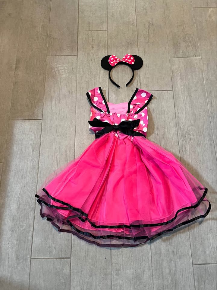 NWT Minnie Mouse Halloween costume. Girls size 4T-5T. - photo 3
