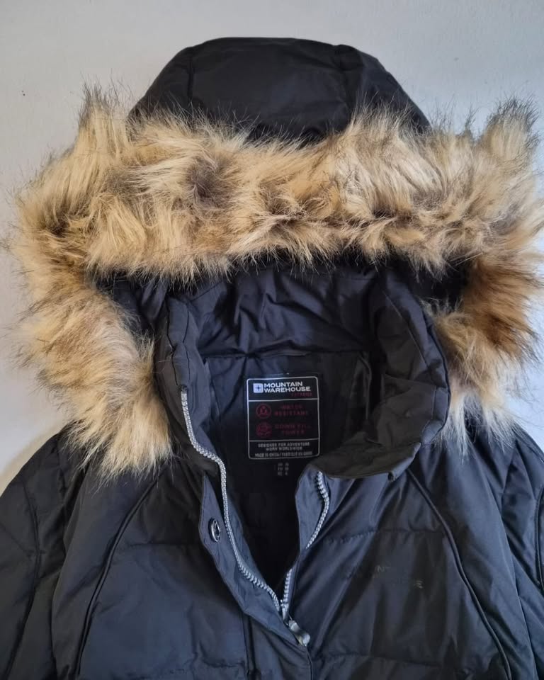 Women's Snow Jacket – US Size 6 – with Gloves - photo 2