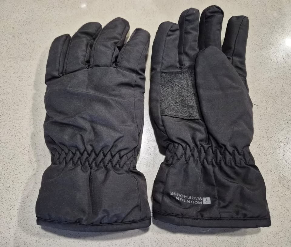 Women's Snow Jacket – US Size 6 – with Gloves - photo 5