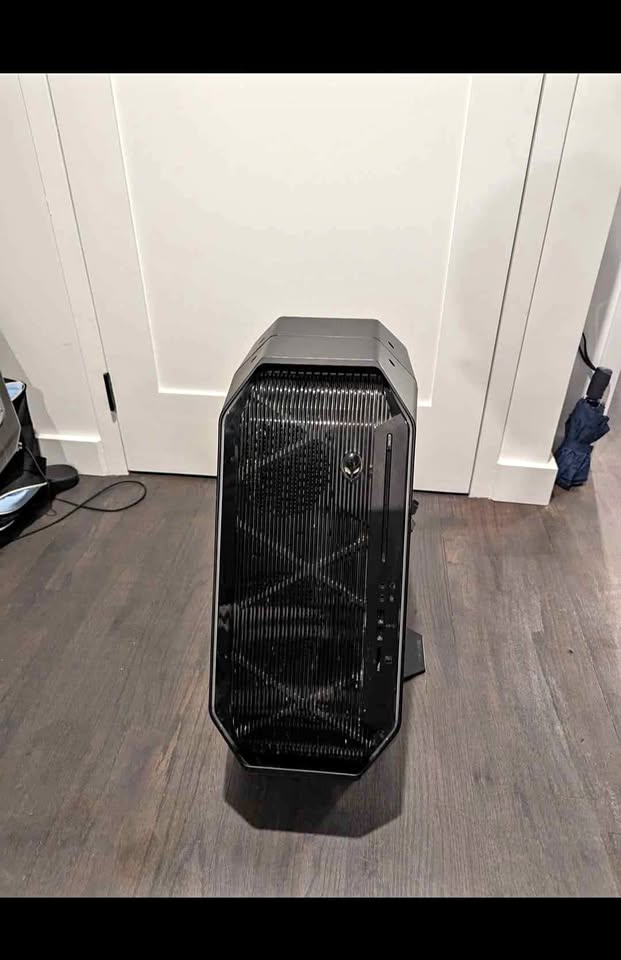 Alienware Area 51 R2