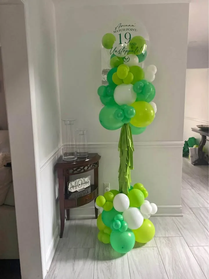 Balloon Decor for all occasions thumbnail