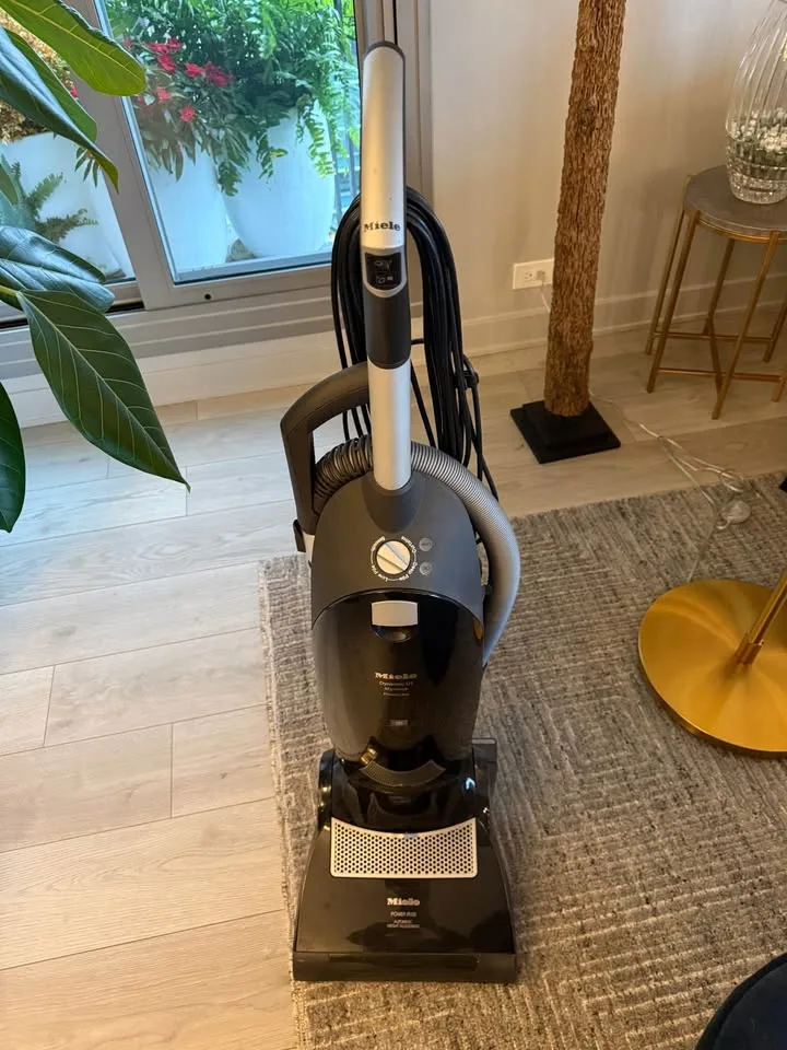 Miele Dynamic U1 Maverick PowerLine Upright Vacuum image indicator(2)