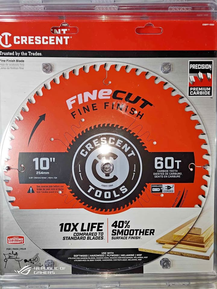 Blade miter saw
