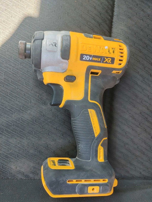 DEWALT DCF887B 20V MAX XR 3-Speed Impact Dri
