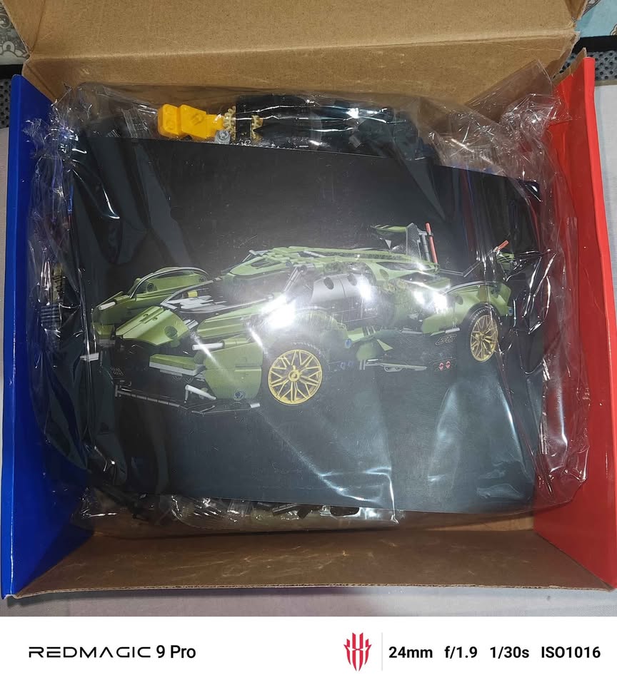 NEWRICE V12-GT Super Sports car Building Blocks Kit,1:14 - photo 3