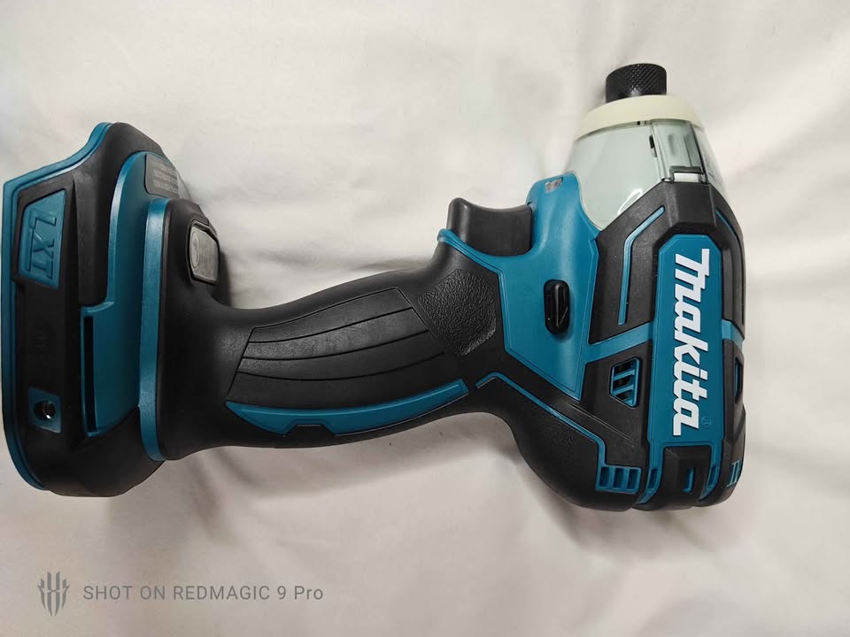 Makita 3-Speed Impact Driver ONLY TOOL - photo 4
