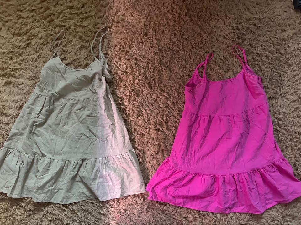 M-L Womens rompers, dresses and pants - photo 2