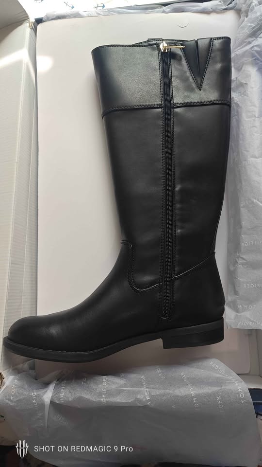 Tommy Hilfiger Women's Shano Wide Calf - photo 3