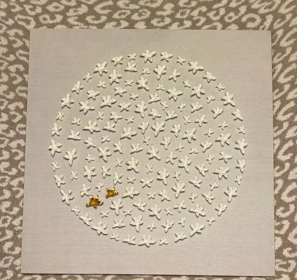 STUNNING 3D Flower Wall Art 35"x35" thumbnail