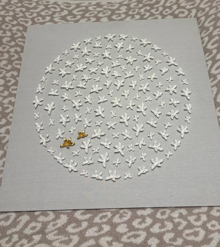STUNNING 3D Flower Wall Art 35"x35" - photo 2