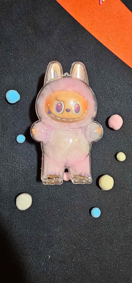 3 colors on hand - Real Labubu Macaron V1 - photo 4