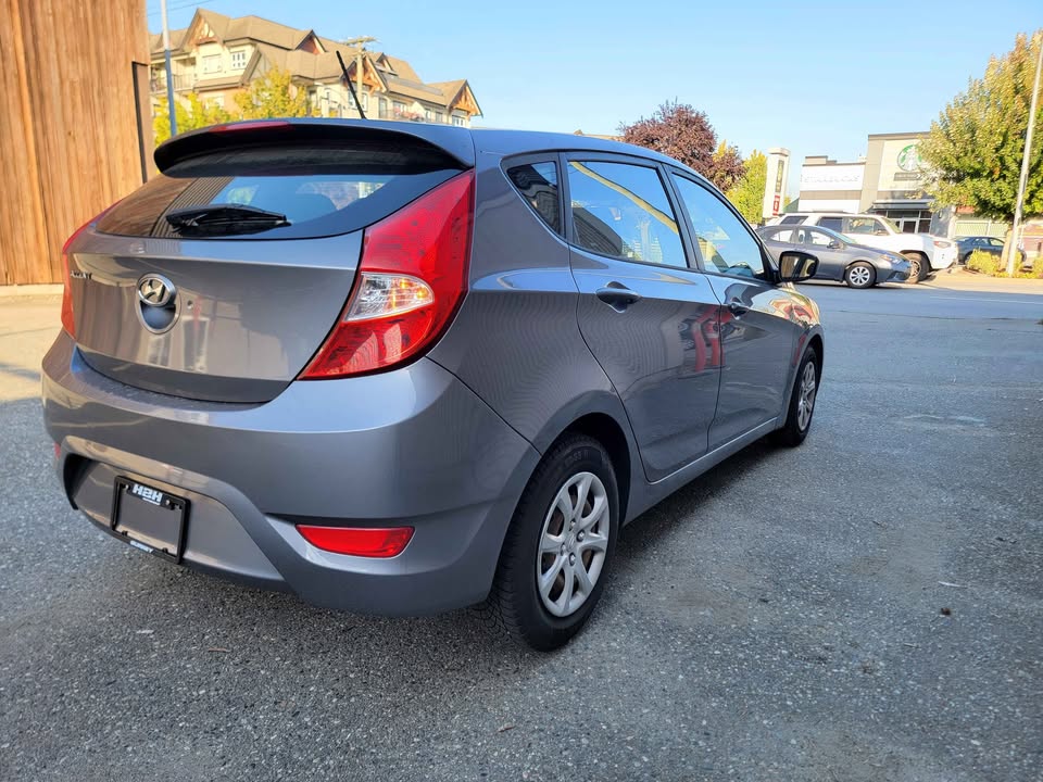 2013 Hyundai Accent - photo 4