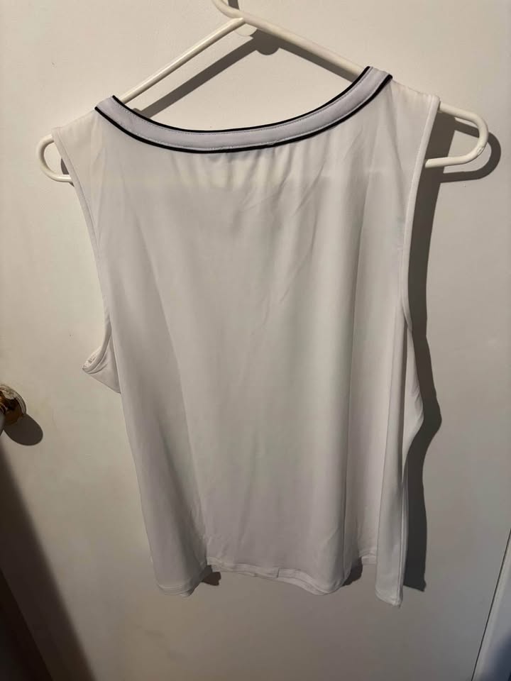 White Sleeveless blouse Sz- L - photo 3