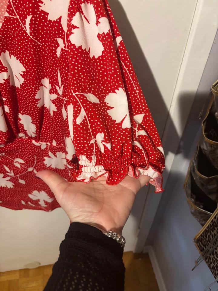 Beautiful floral top- XL - photo 2