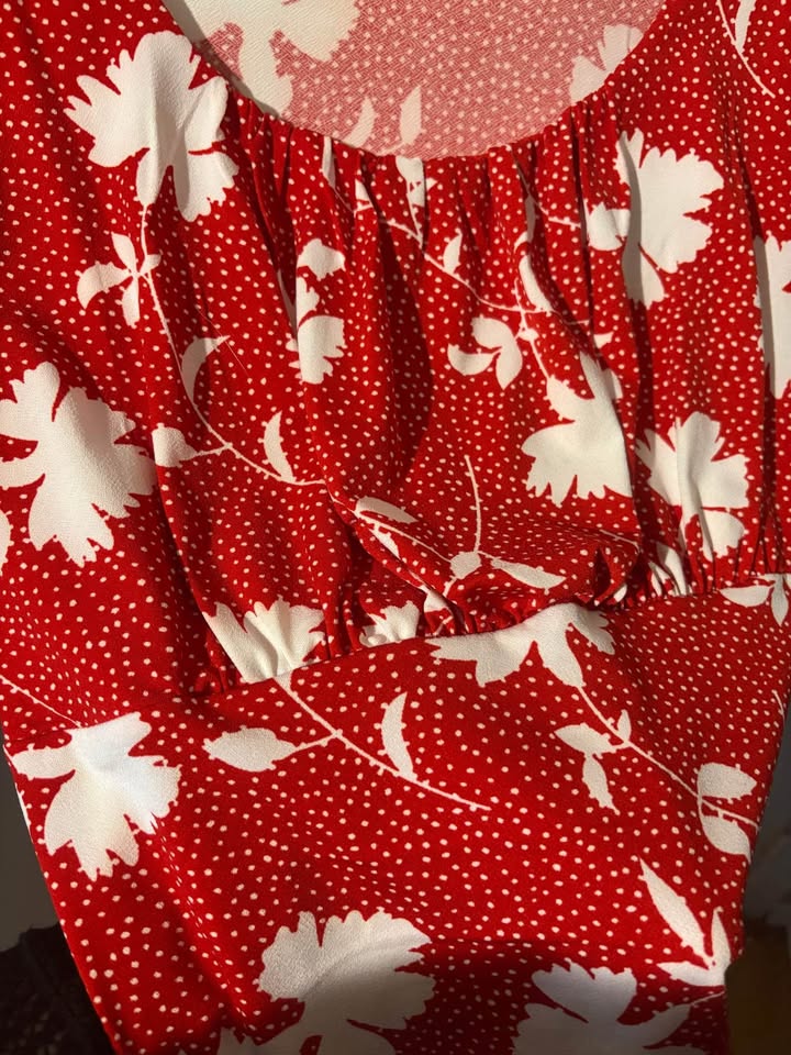Beautiful floral top- XL - photo 3