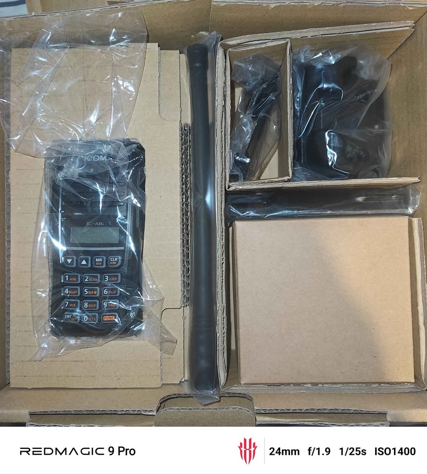 Icom IC-A16B (Bluetooth) VHF Air Band Handheld Transceiver Radio - photo 4