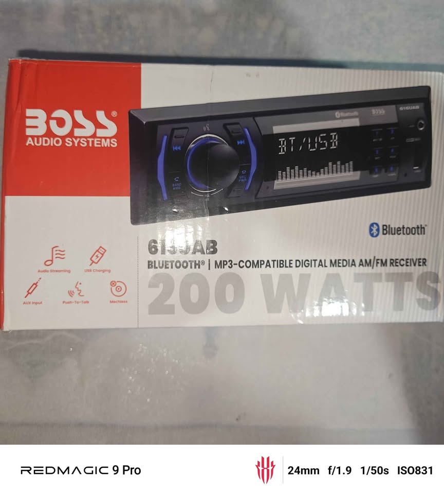 Radio boss and amplifier pyle - photo 2