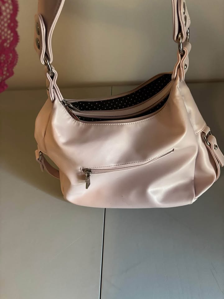 Pretty Pink Purse - photo 2