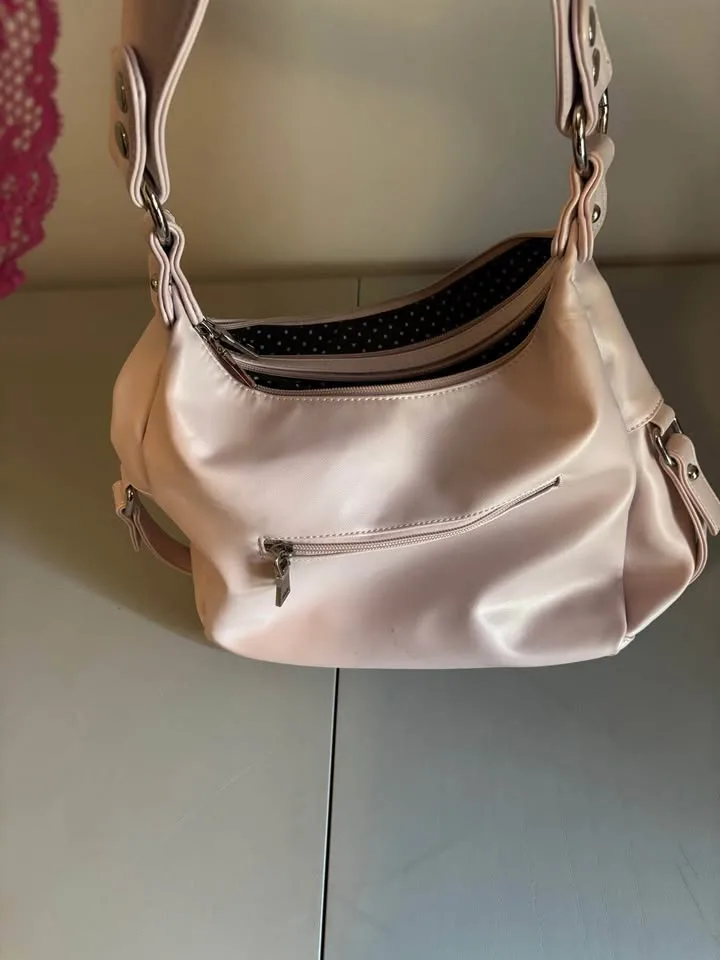 Pretty Pink Purse image indicator(2)