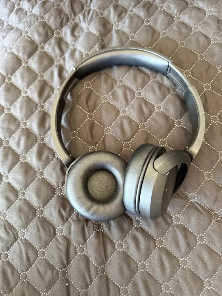 Sony Wireless Headphones image indicator(3)