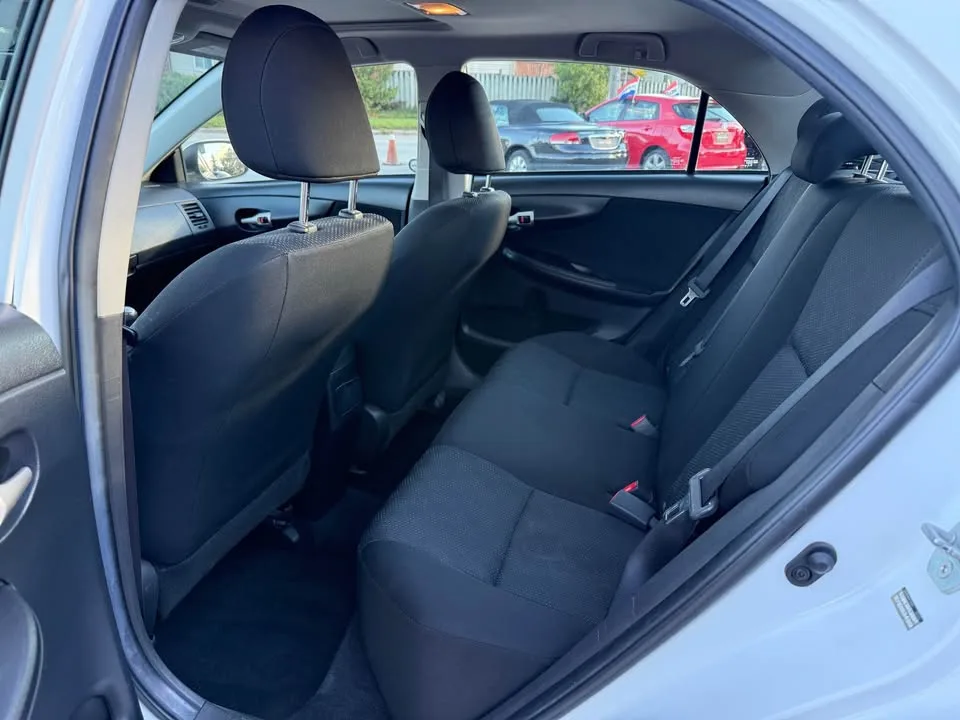 2009 Toyota Corolla image indicator(10)