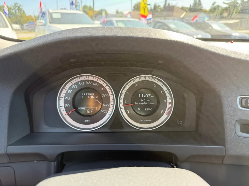 2013 Volvo S60 image indicator(10)