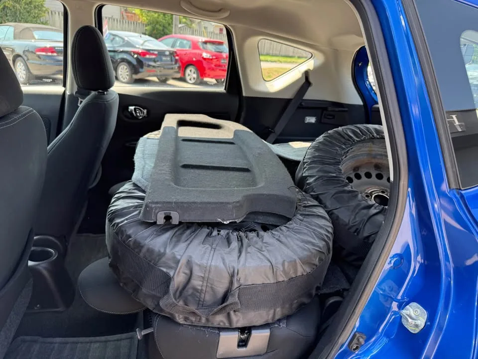 2014 Nissan Versa Note image indicator(8)