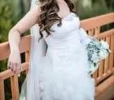 Vera Wang wedding dress size 2 image indicator(3)