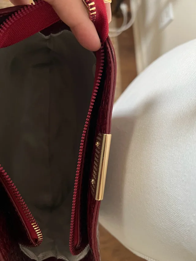 Brand new crossbody bag image indicator(6)