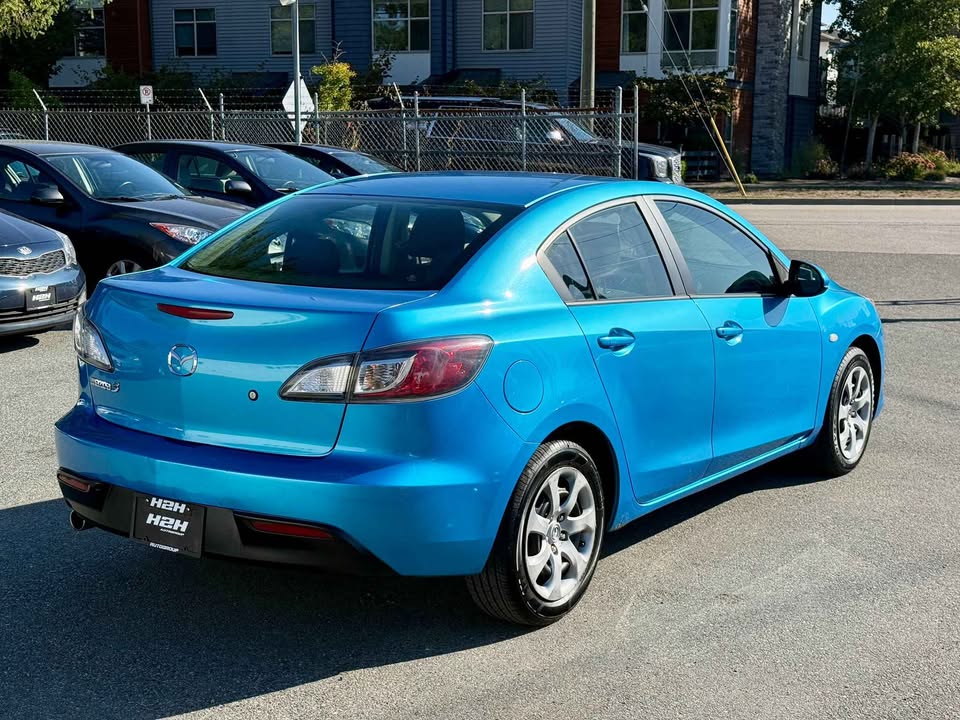 2010 Mazda MAZDA MAZDA3 - photo 2