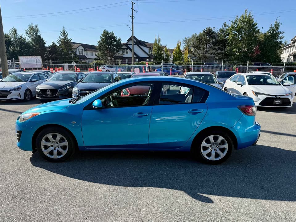 2010 Mazda MAZDA MAZDA3 - photo 3