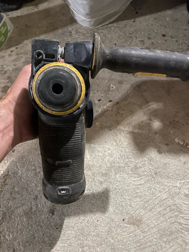 Dewalt brushless DCH273 rotary hammer drill 1” - photo 3