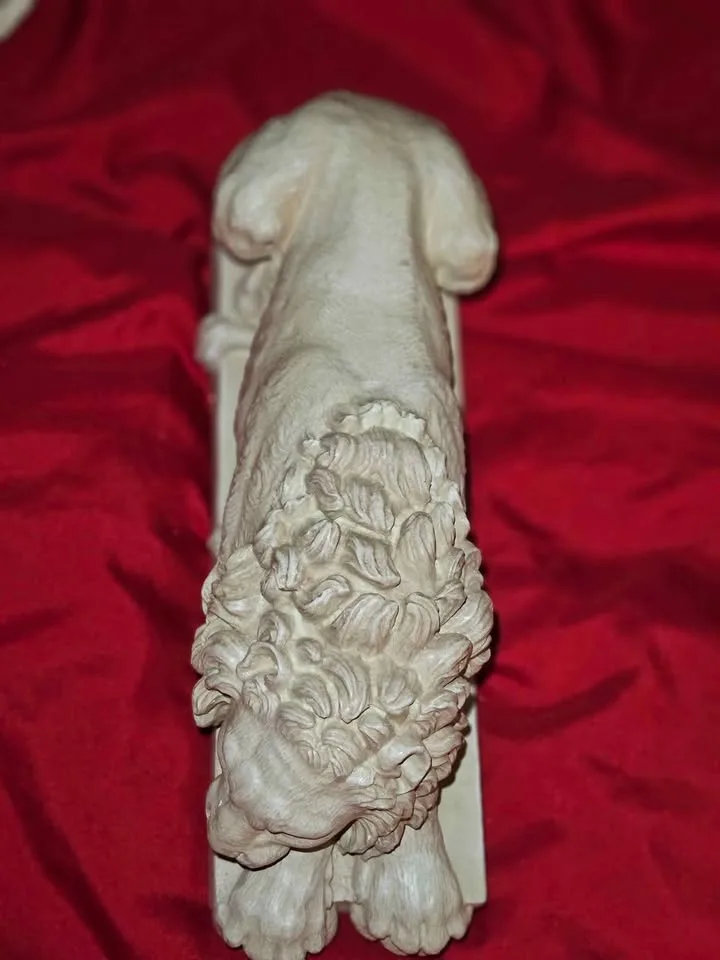 Design Toscano Lions from the Vatican Figurines image indicator(4)
