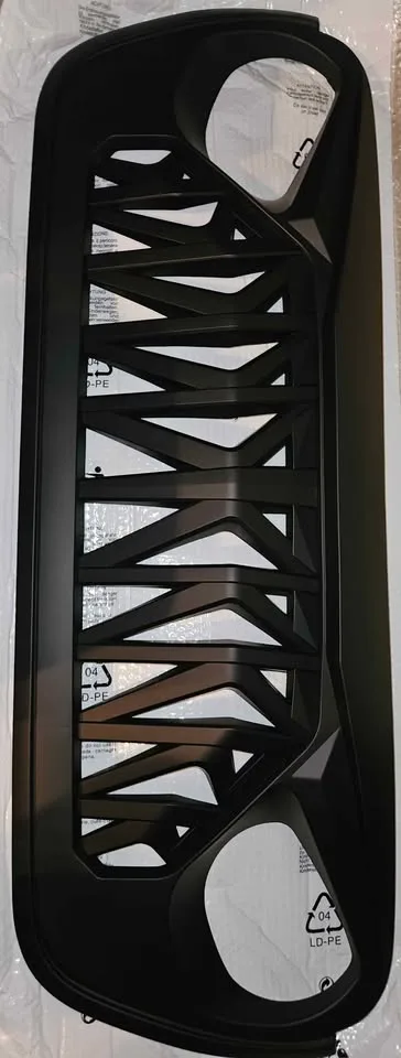 Jeep Wrangler/Gladiator Shark Grille image indicator(6)