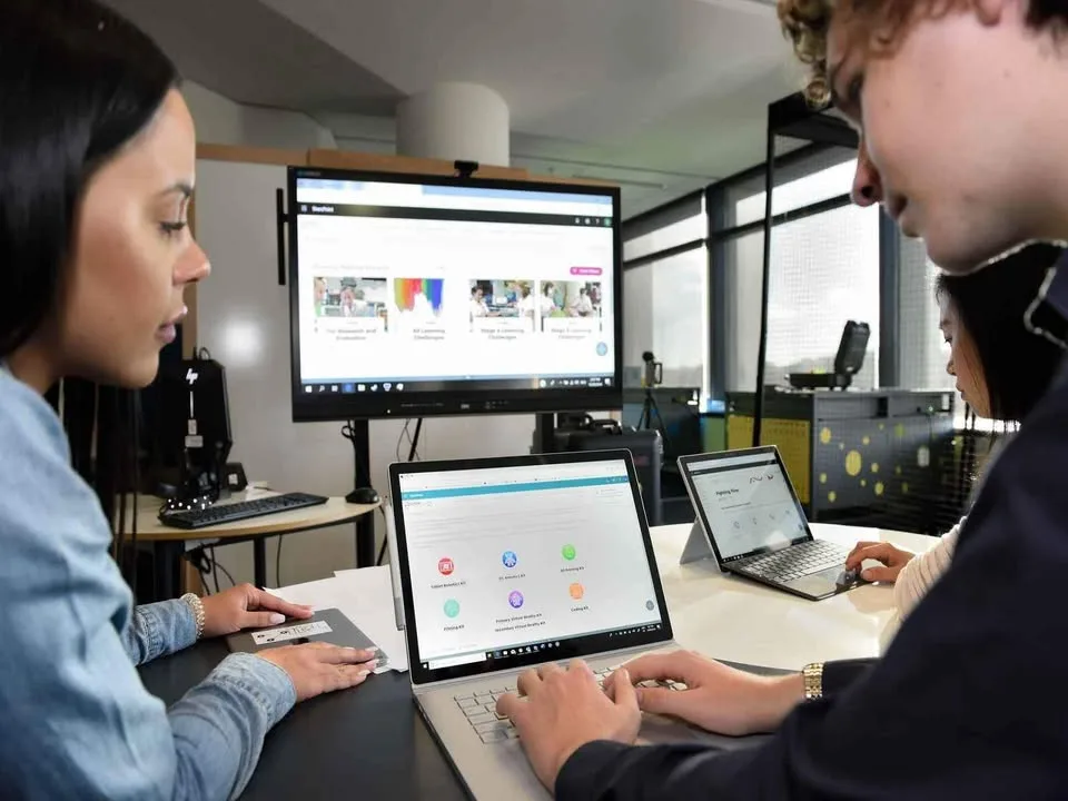 For Sale Computer, Ram, Monitor, Cpu and more image indicator(2)