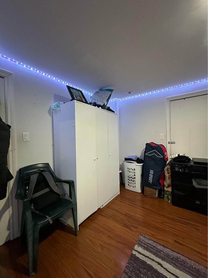 3 Beds 2 Baths - House - photo 2