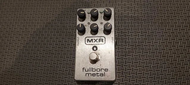 Guitar Pedals: BYO Clone, MXR Fullbore, Ibanez DS7 image indicator(3)